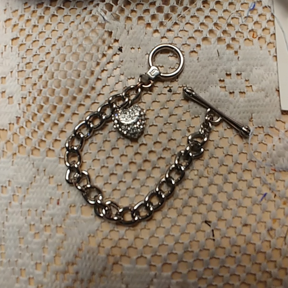 Woman's bracelet